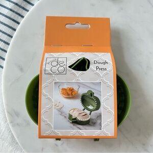 Pumpkin Shaped Dough Press